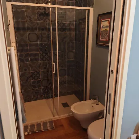 Ettore Manni Frühstückspension 4*